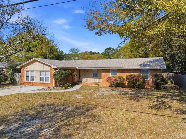 5641 Hibiscus Rd, Pensacola, FL 32504