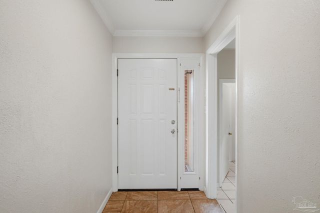 5641 Hibiscus Rd, Pensacola, FL 32504