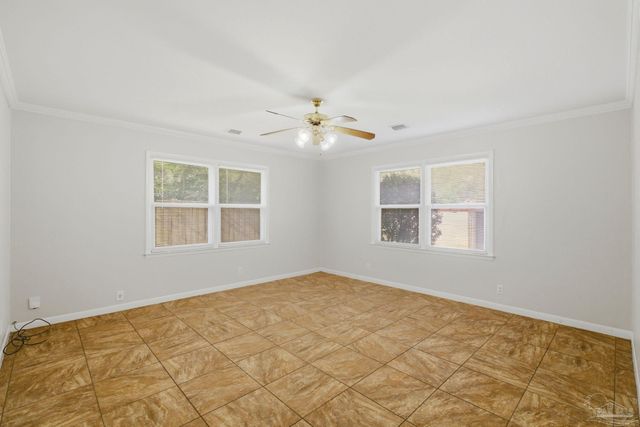 5641 Hibiscus Rd, Pensacola, FL 32504