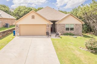 2614 Creek Drive, Granbury, TX 76048