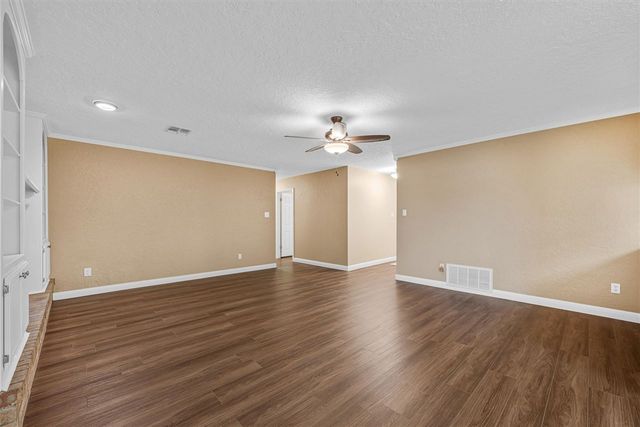 7507 NW Welco Ave, Lawton, OK 73505