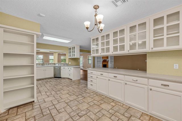 7507 NW Welco Ave, Lawton, OK 73505