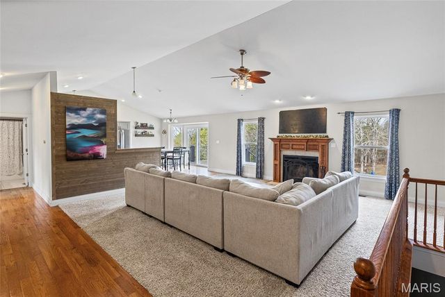 407 Glen Echo Drive, De Soto, MO 63020