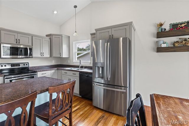 407 Glen Echo Drive, De Soto, MO 63020