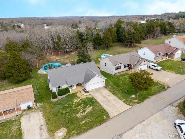 407 Glen Echo Drive, De Soto, MO 63020