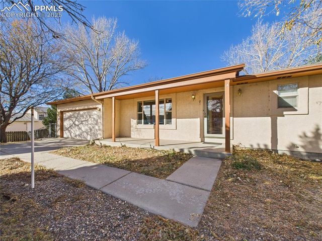 21 S Golfwood Drive, Pueblo West, CO 81007