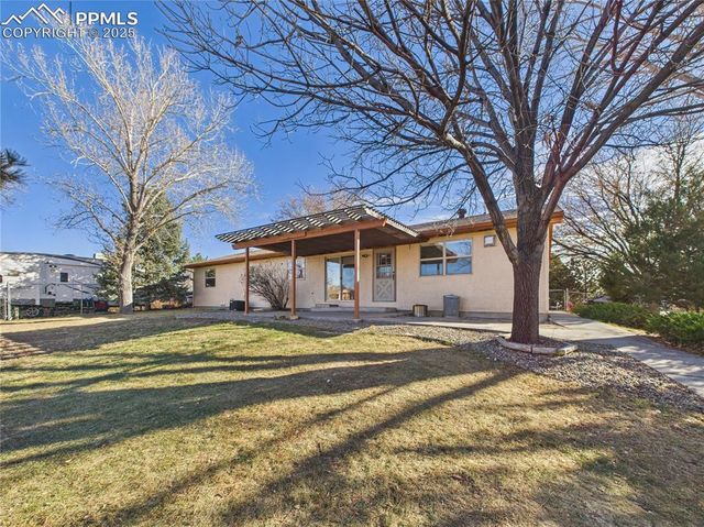 21 S Golfwood Drive, Pueblo West, CO 81007