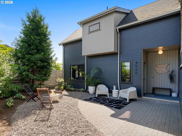 4566 Ne CESAR E CHAVEZ Blvd, Portland, OR 97211