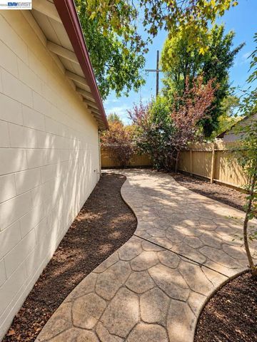 2305 Tennessee St, Vallejo, CA 94591