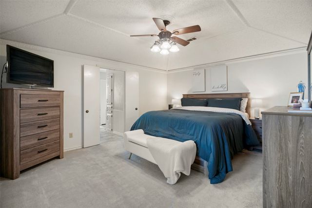 318 Pebblecreek Drive, Garland, TX 75040