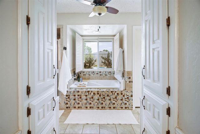 318 Pebblecreek Drive, Garland, TX 75040
