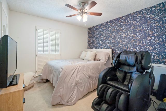 318 Pebblecreek Drive, Garland, TX 75040