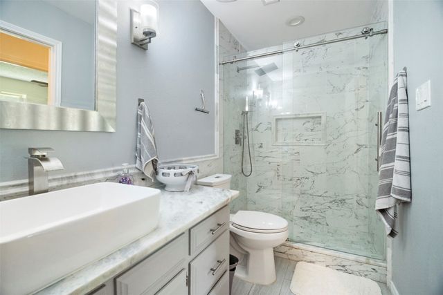 318 Pebblecreek Drive, Garland, TX 75040