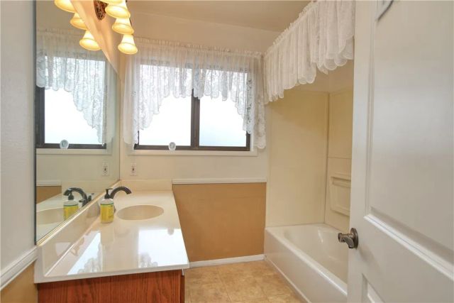 910 N 12th Street, Grover Beach, CA 93433