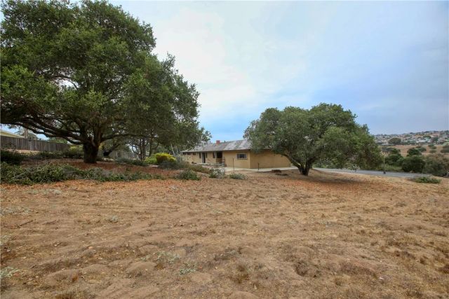 910 N 12th Street, Grover Beach, CA 93433