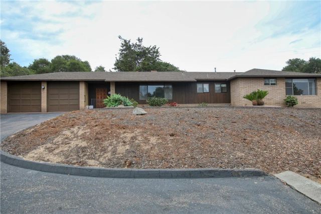 910 N 12th Street, Grover Beach, CA 93433