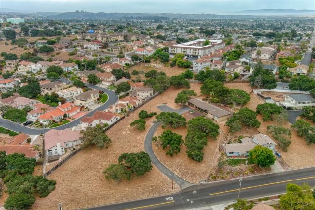 910 N 12th Street, Grover Beach, CA 93433