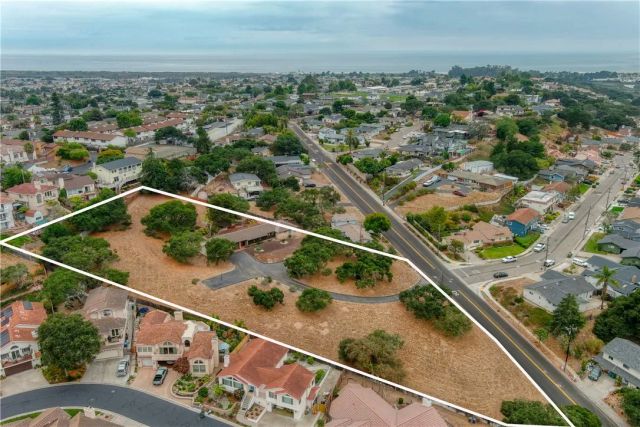 910 N 12th Street, Grover Beach, CA 93433