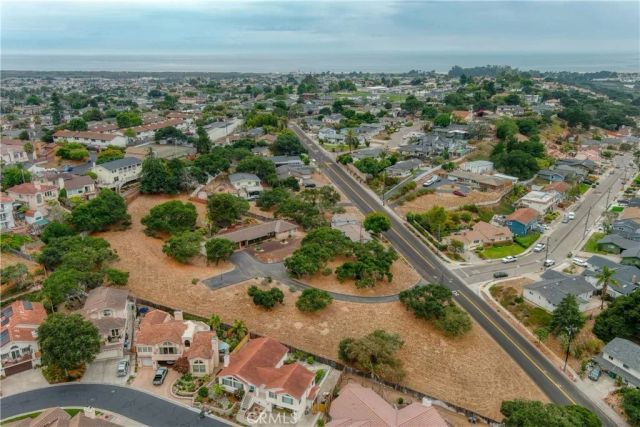 910 N 12th Street, Grover Beach, CA 93433