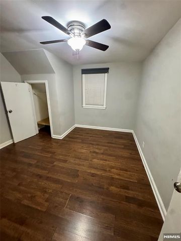 373 Floral Lane, Saddle Brook, NJ 07663