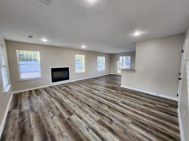 1641 Highway 59 North ByPass A, Cleveland, TX 77327