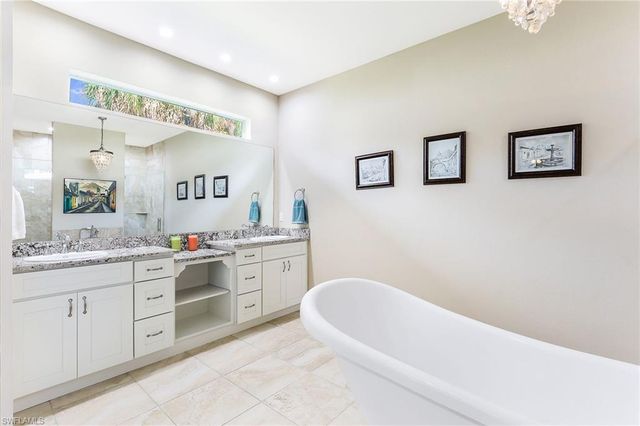 1221 La Faunce WAY, Fort Myers, FL 33919