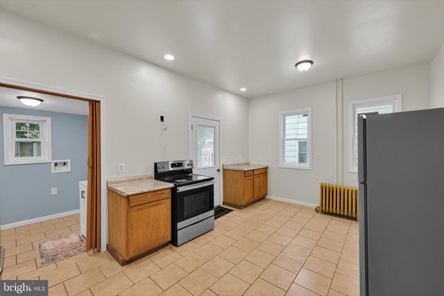 210 N WARREN ST, Orwigsburg, PA 17961