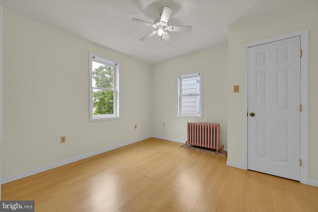 210 N WARREN ST, Orwigsburg, PA 17961