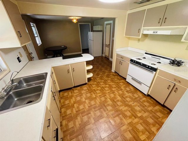 1512 HOLLY ROAD, Lakeland, FL 33801