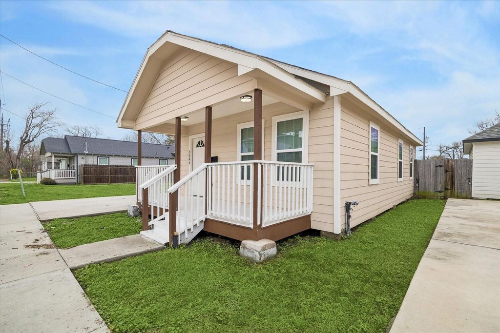 3344 Simmons Street, Houston, TX 77004