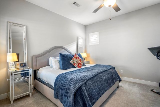 222 Thistle Drive, Montgomery, TX 77316
