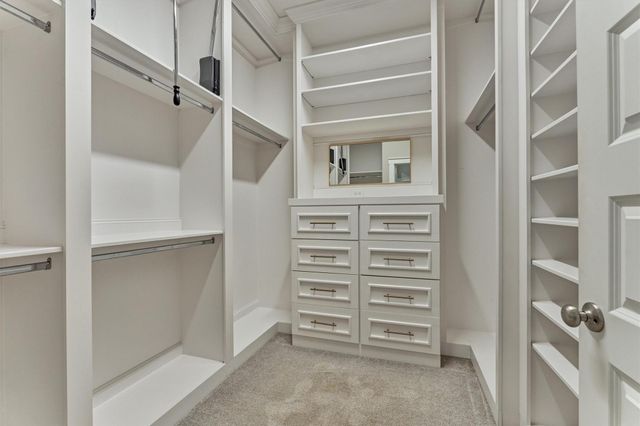 222 Thistle Drive, Montgomery, TX 77316