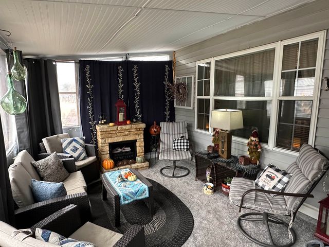 18 Pine Street, Hinsdale, NH 03451