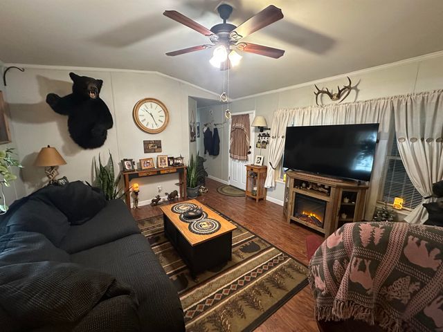 18 Pine Street, Hinsdale, NH 03451