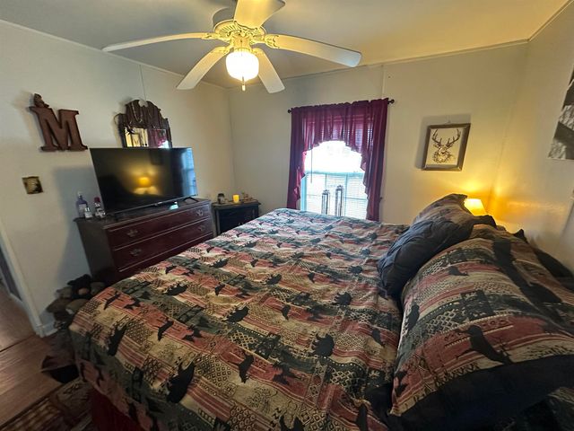 18 Pine Street, Hinsdale, NH 03451