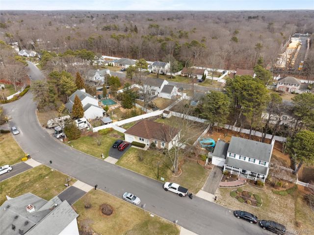 15 Timber Ridge Drive, Coram, NY 11727