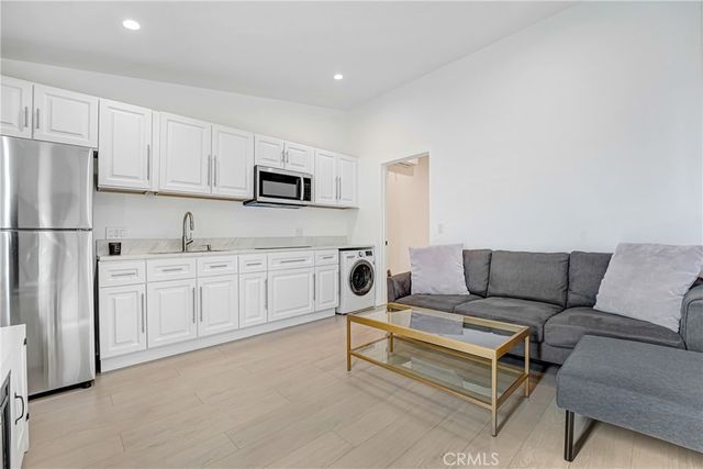 18216 Hartland Street, Reseda, CA 91335