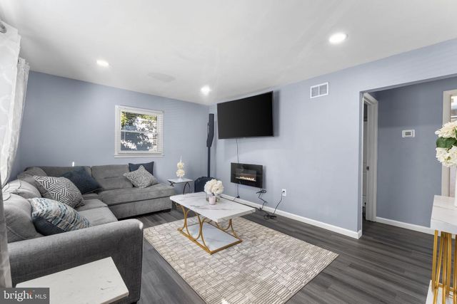 1407 COLCHESTER RD, Woodbridge, VA 22191