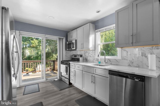 1407 COLCHESTER RD, Woodbridge, VA 22191