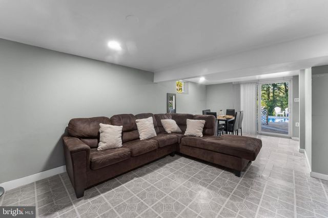 1407 COLCHESTER RD, Woodbridge, VA 22191