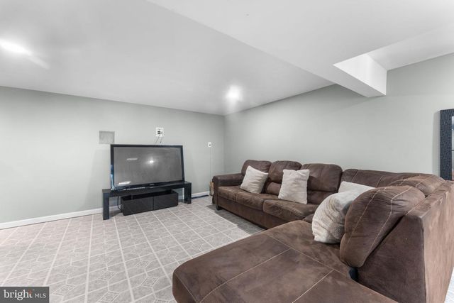 1407 COLCHESTER RD, Woodbridge, VA 22191