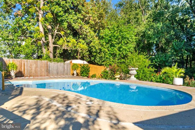 1407 COLCHESTER RD, Woodbridge, VA 22191