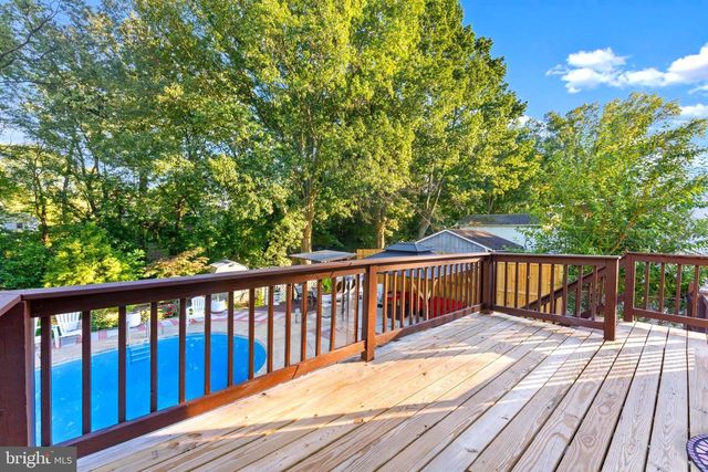 1407 COLCHESTER RD, Woodbridge, VA 22191