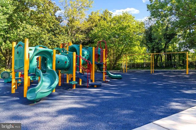 1407 COLCHESTER RD, Woodbridge, VA 22191