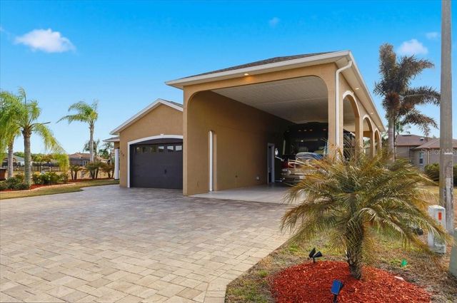 708 TEABERRY TRAIL, Polk City, FL 33868