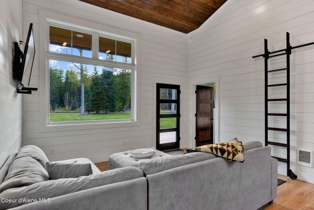 NKA Pebble Lane, Moyie Springs, ID 83845