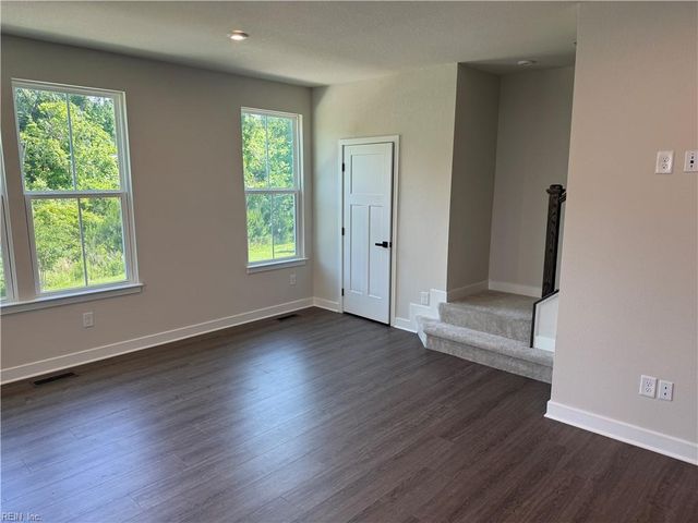 906 Marston ST, Suffolk, VA 23435