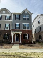 906 Marston ST, Suffolk, VA 23435