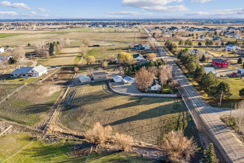 25164 Lansing Lane, Middleton, ID 83644 photo 4
