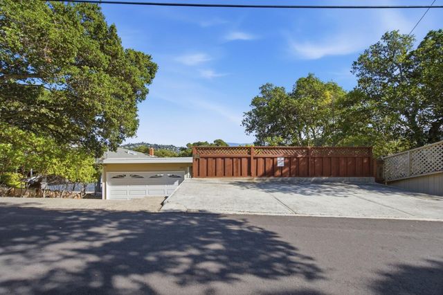 1912 Oak Knoll Drive, Belmont, CA 94002